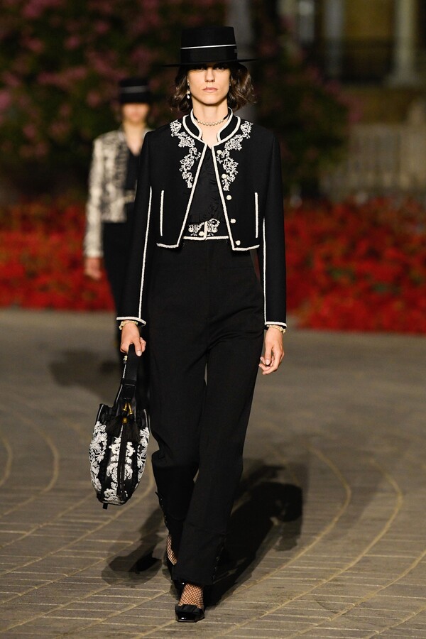 디올 2023 크루즈 컬렉션 =제공 Giovanni Giannoni/WWD