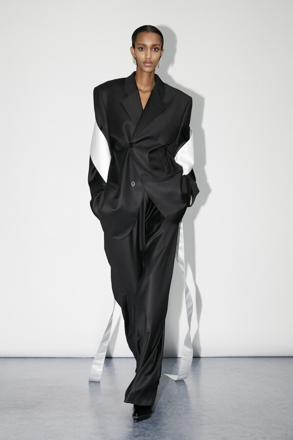 GmbH 2023 F/W 컬렉션 = 제공 GmbH