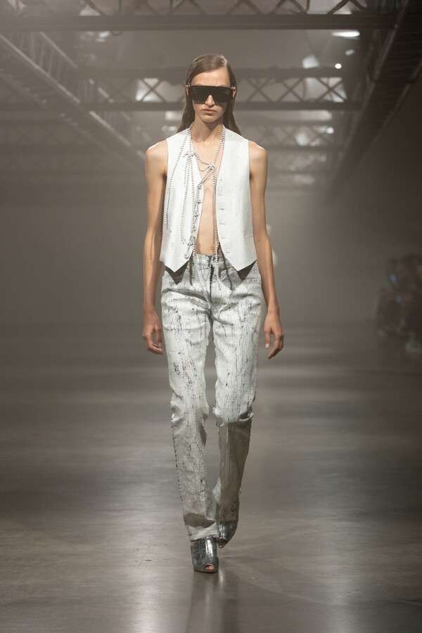 MM6 Maison Margiela x Havaianas Six-Toe Flip-Flop: The Surrealist Statement Piece of SS27 — image 4