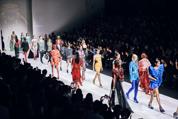 BIFW 2024(방콕 국제 패션위크 2024) 오프닝을 장식한 이상봉의 패션쇼