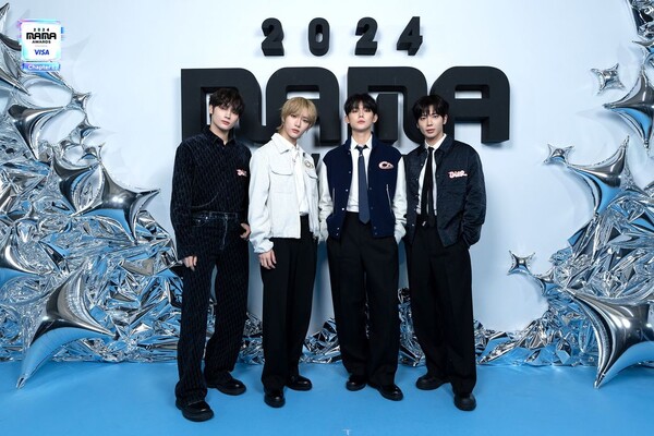 2024 MAMA 어워즈에 참석한 투모로우바이투게더. @ mnet_mama