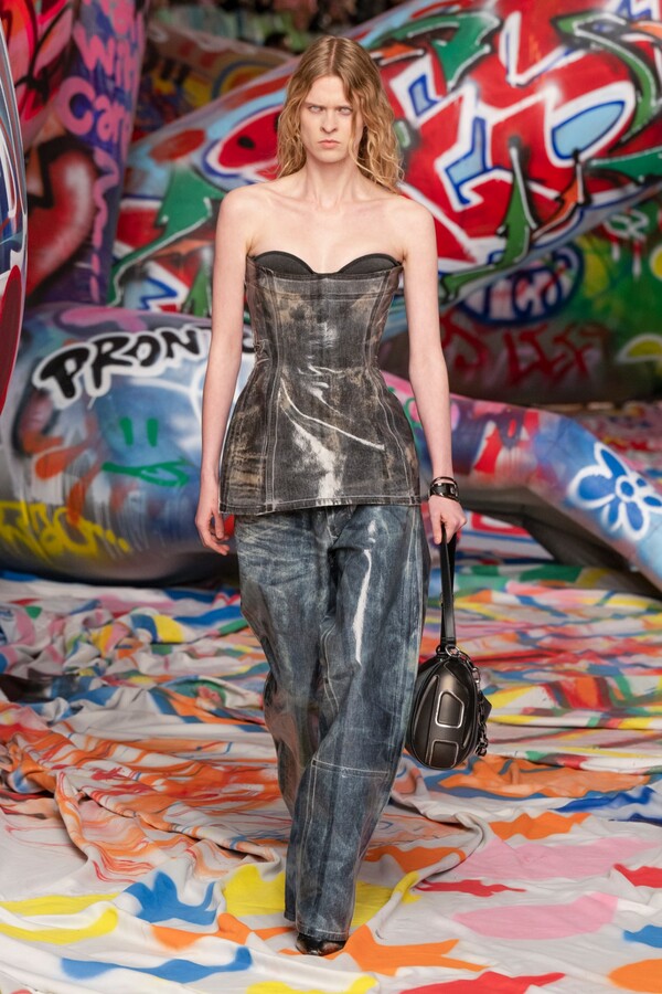 디젤 2025 F/W 컬렉션. 