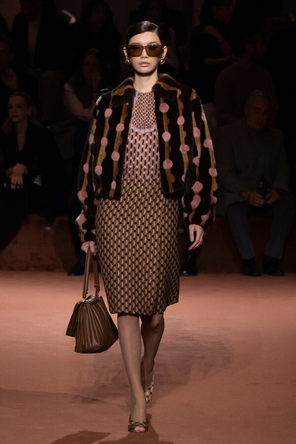 펜디 2025 F/W 컬렉션. 