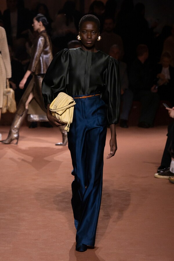 펜디 2025 F/W 컬렉션. 