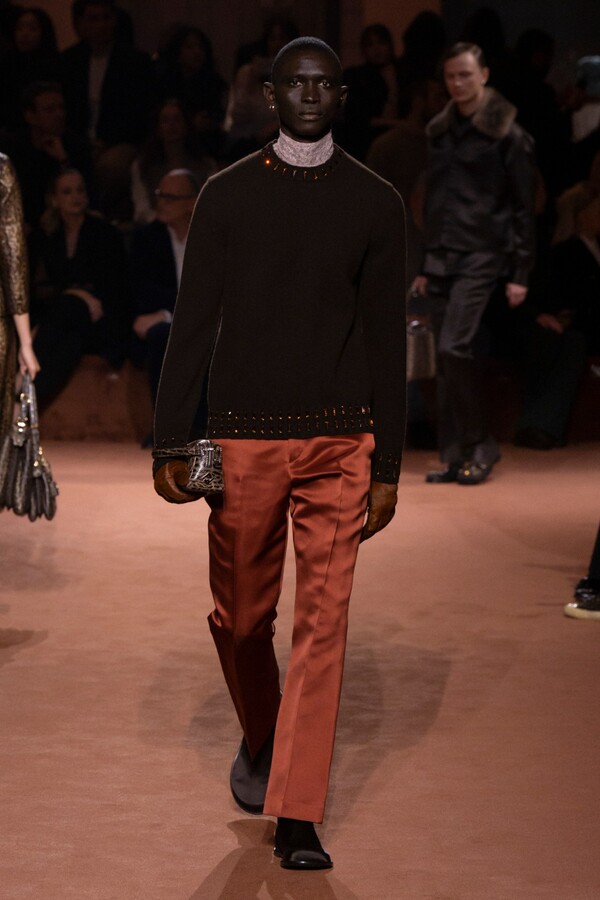 펜디 2025 F/W 컬렉션. 