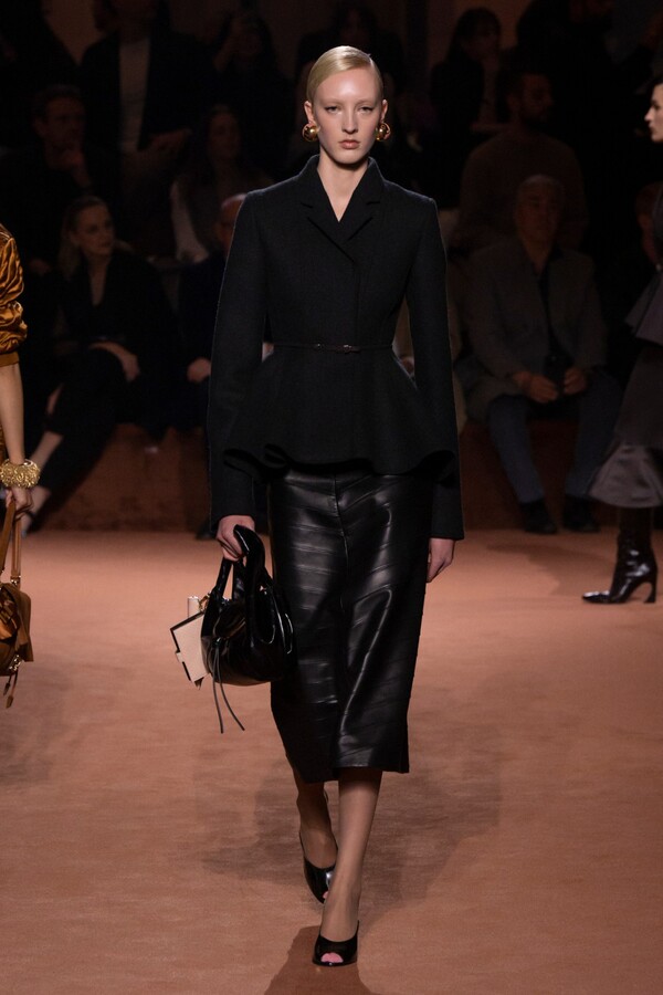 펜디 2025 F/W 컬렉션. 