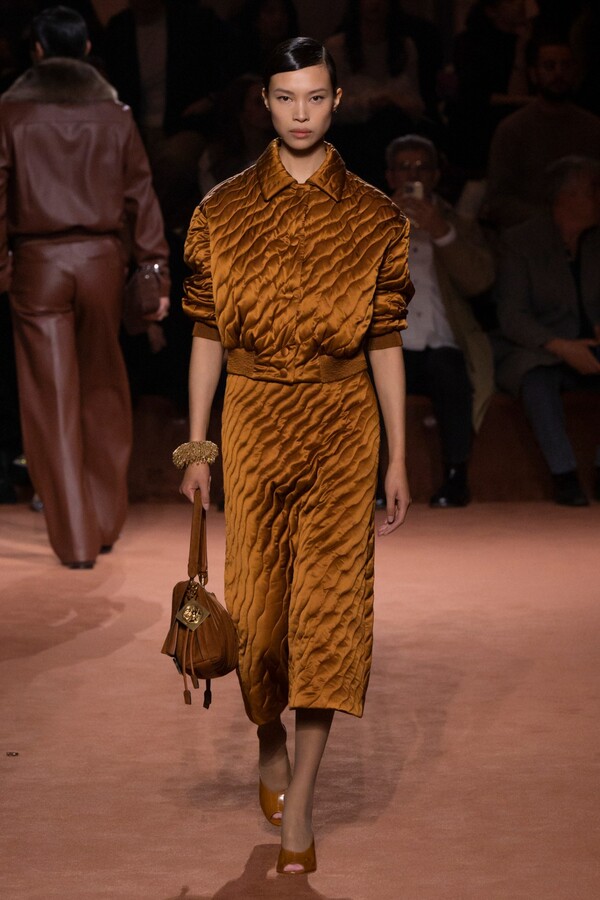 펜디 2025 F/W 컬렉션. 