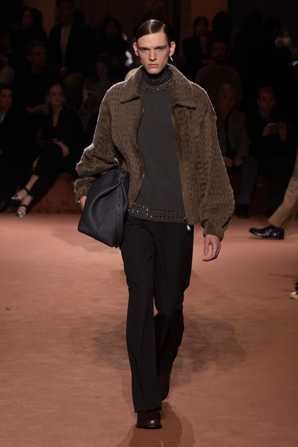 펜디 2025 F/W 컬렉션. 