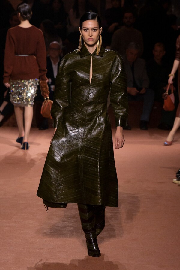 펜디 2025 F/W 컬렉션. 