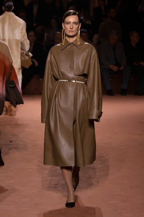 펜디 2025 F/W 컬렉션. 