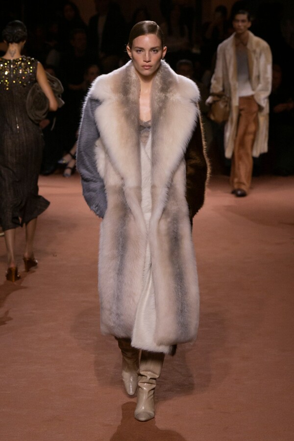 펜디 2025 F/W 컬렉션. 