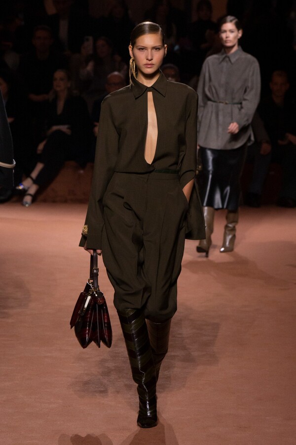 펜디 2025 F/W 컬렉션. 