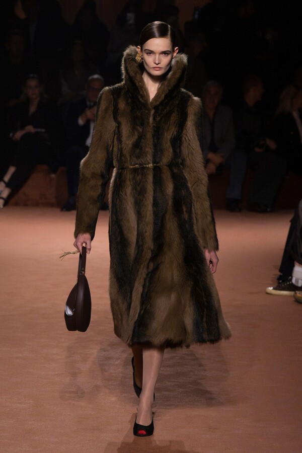 펜디 2025 F/W 컬렉션. 