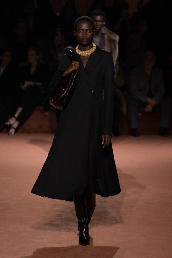 펜디 2025 F/W 컬렉션. 