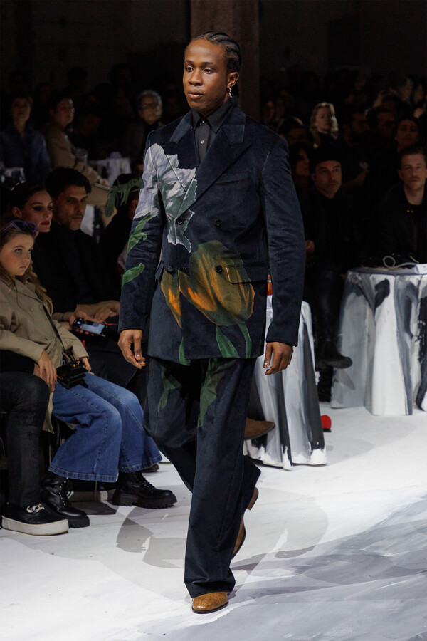 마르니 2025 F/W 컬렉션. 