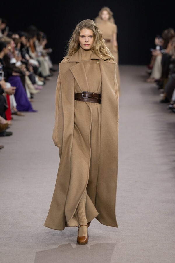 막스마라 2025 F/W 컬렉션. 