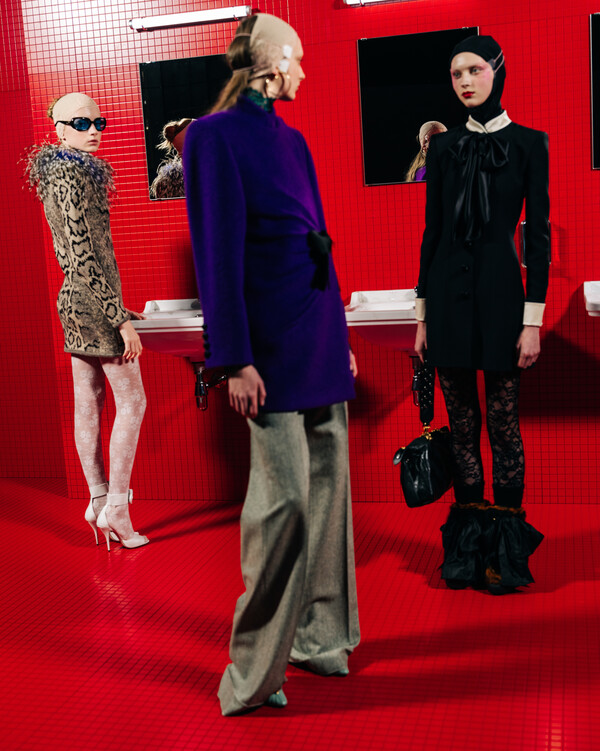 2025 F/W 발렌티노 패션쇼 백스테이지. ⓒ Adam Katz Sinding/WWD