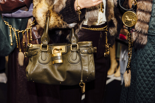 2025 F/W 끌로에 패션쇼 백스테이지. ⓒ Emily Malan/WWD