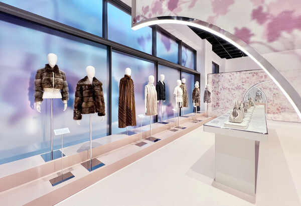 서울 성수동에서 첫 선을 보인 ‘2025 월드 오브 펜디'