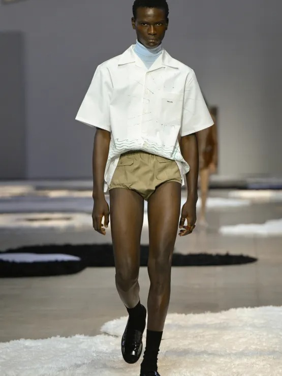 프라다 2026 봄/여름 남성복 컬렉션 ⓒ Giovanni Giannoni/WWD