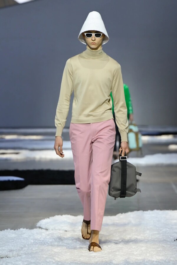 프라다 2026 봄/여름 남성복 컬렉션 ⓒ Giovanni Giannoni/WWD