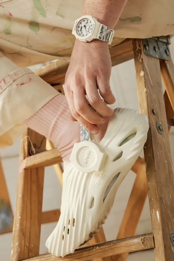 지샥과 크록스가 협업해 선보인 에코 웨이브 번들