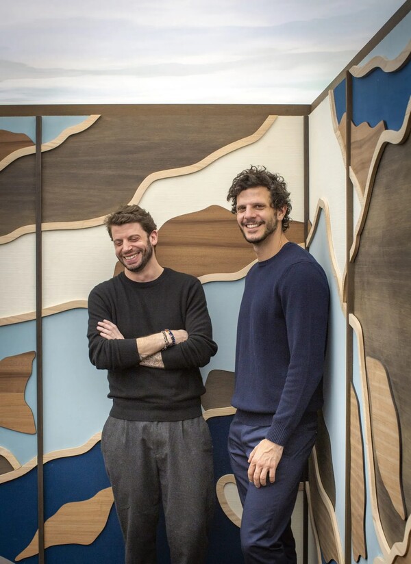 데이비드앤니콜라스의 데이비드와 라풀과 니콜라스 무살렘 / 두바이 디자인 위크 제공