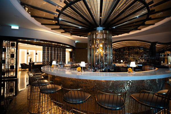 메사 바이 조제 아빌레즈(Mesa by José Avillez) 레스토랑과 바의 전경