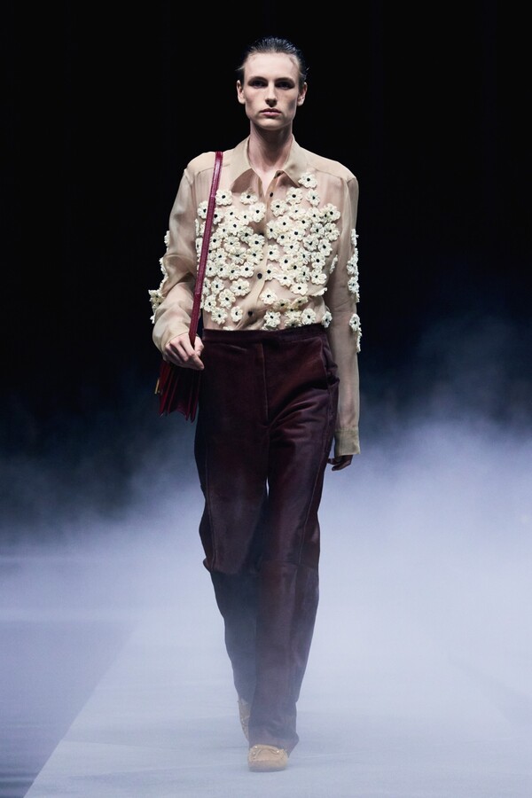 케이트 봄 2026 레디투웨어 컬렉션 ©Khaite