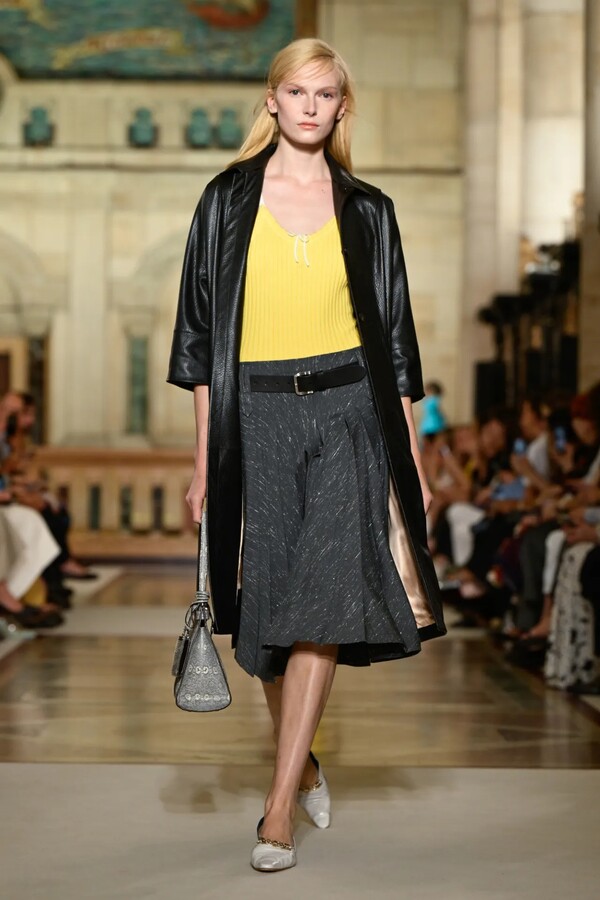  토리 버치 2026 봄 레디투웨어 컬렉션 ©Giovanni Giannoni/WWD