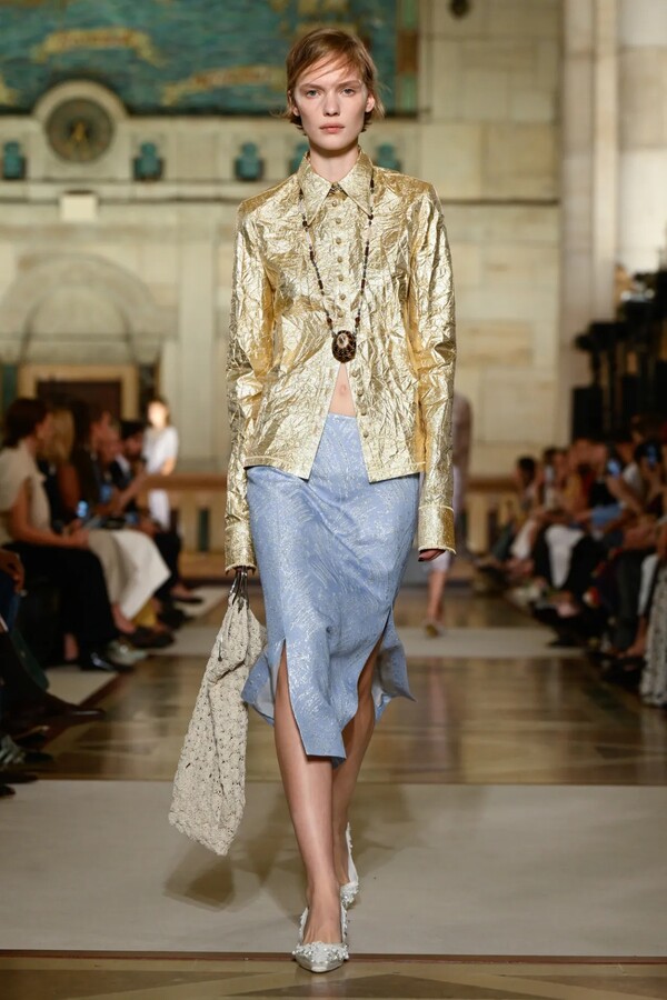 토리 버치 2026 봄 레디투웨어 컬렉션 ©Giovanni Giannoni/WWD