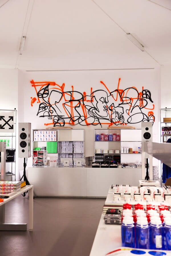  ©Thomas Razzano/BFA.com/Courtesy of the Virgil Abloh Archive