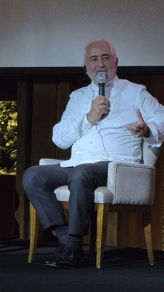  미식 문화의 현재와 미래에 대해 이야기하는 '기 사부아' 셰프