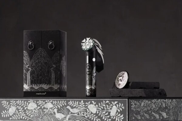 에이피알의 '부스터 프로 일월오봉도 에디션' / 에이피알 제공