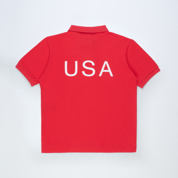 나하미아스(Nahamias)가 선보이는 ‘마티 수프림(Marty Supreme)’ 컬렉션의 폴로 셔츠. Courtesy of Nahamias